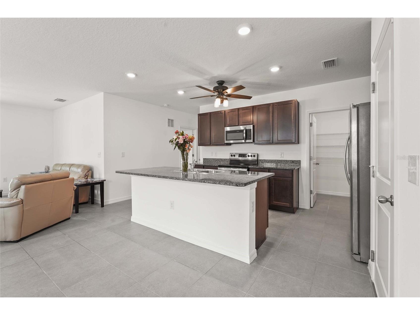 5835 Calla Lilly Drive Sarasota FL 34232 A4663252 image12
