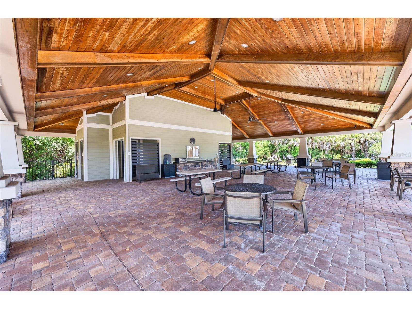 5835 Palmer Ranch Parkway Sarasota FL 34238 A4691437 image45