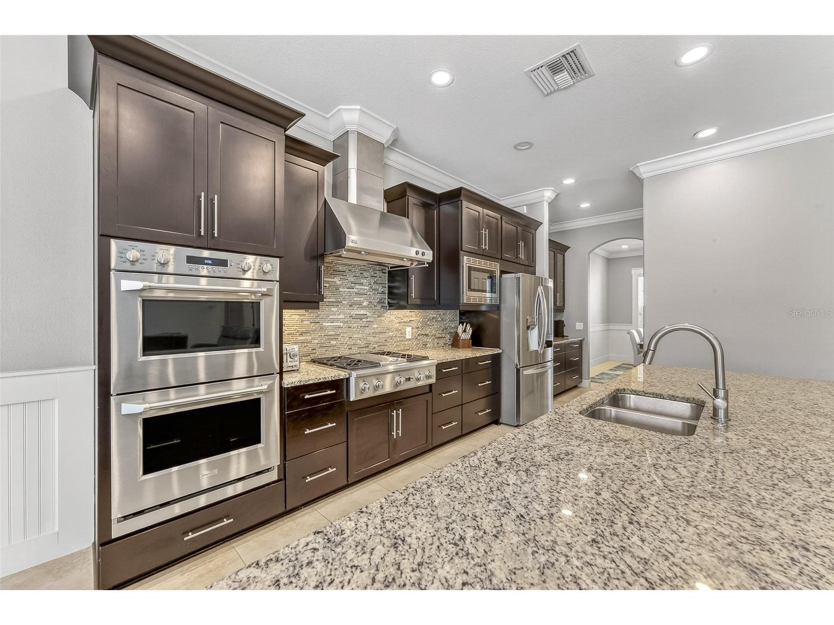 5835 Palmer Ranch Parkway Sarasota FL 34238 A4691437 image6