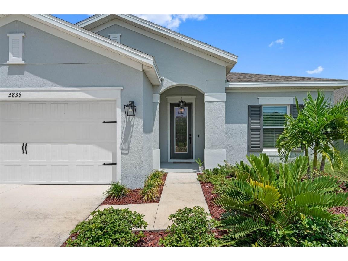 5835 Silver Sun Drive Apollo Beach FL 33572 T3463386 image1
