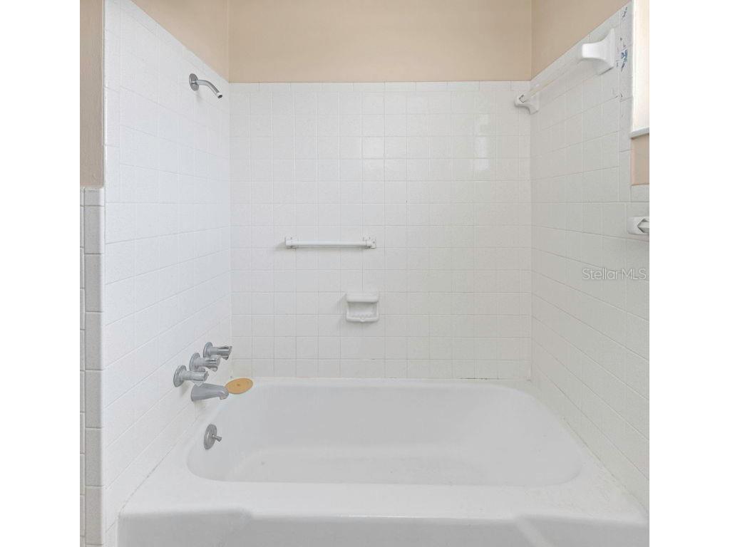 5836-5848 Madison Street New Port Richey FL 34652 TB8490956 image14