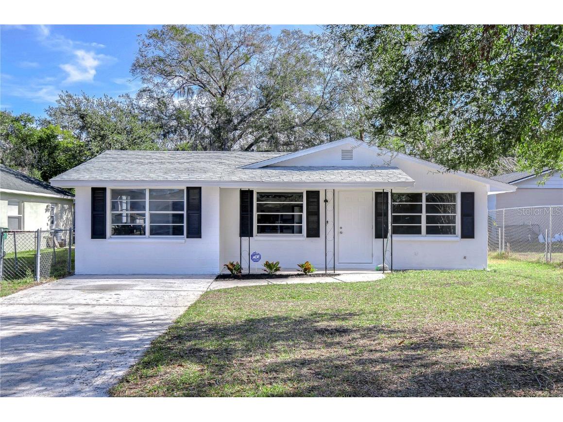 5836 8th Street Zephyrhills FL 33542 TB8343740 image1