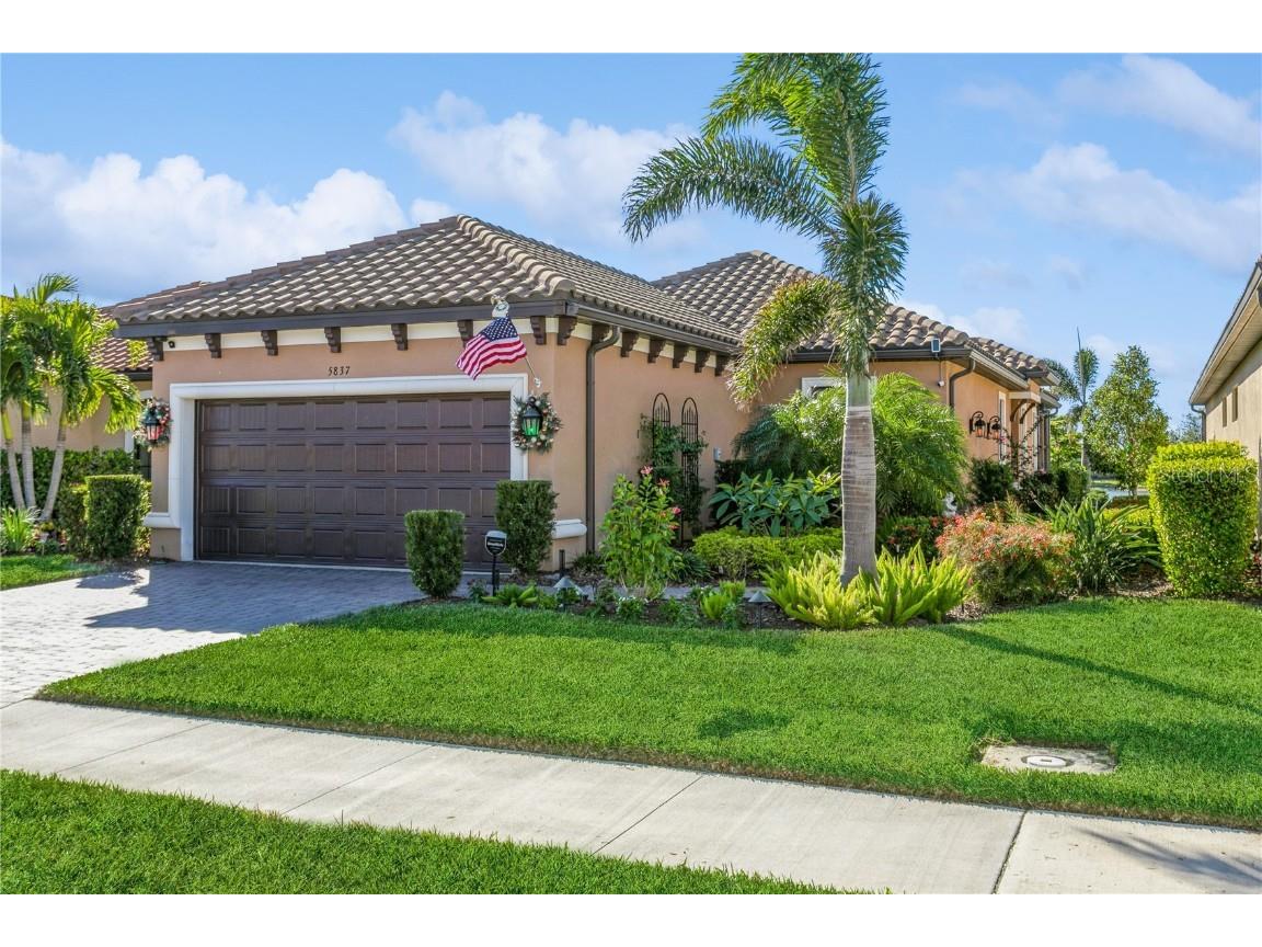 5837 Semolino Street Nokomis FL 34275 N6135671 image1
