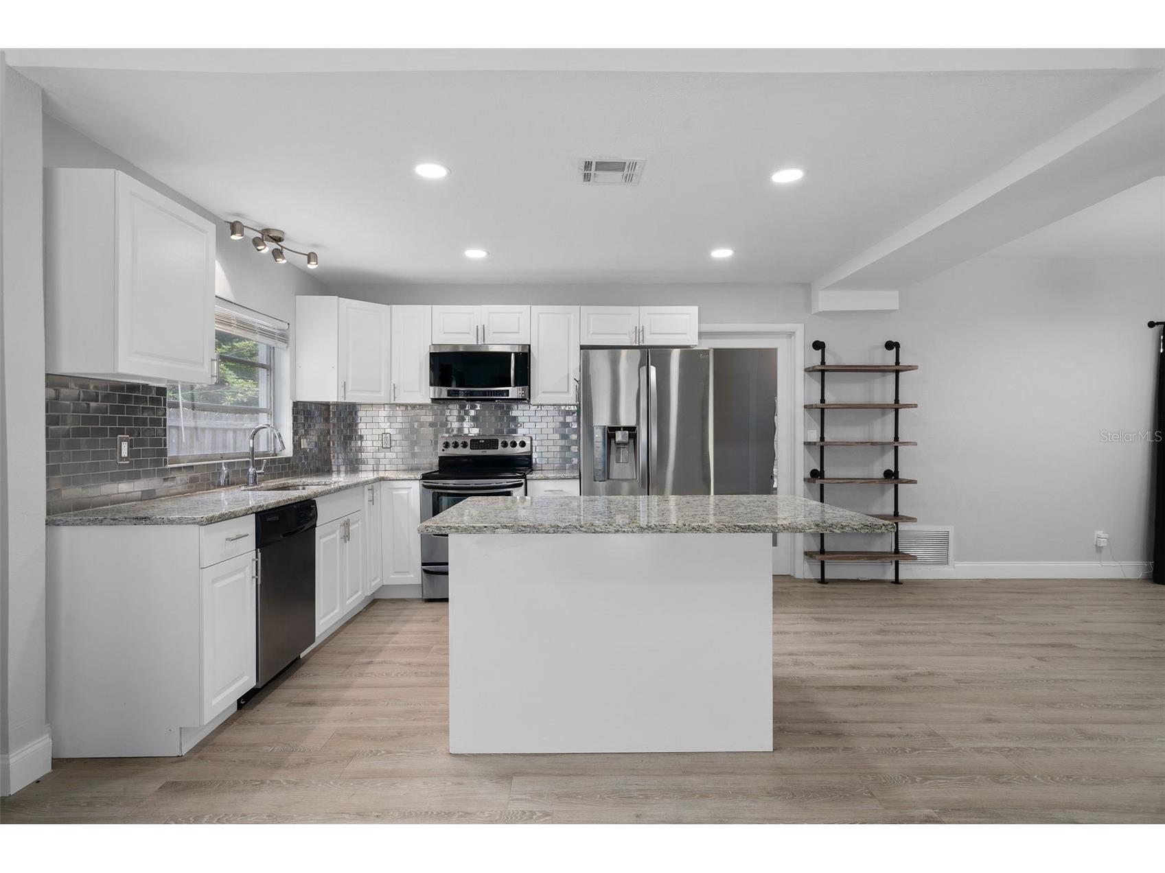 5837 Westbury Drive Orlando FL 32808 O6400134 image10