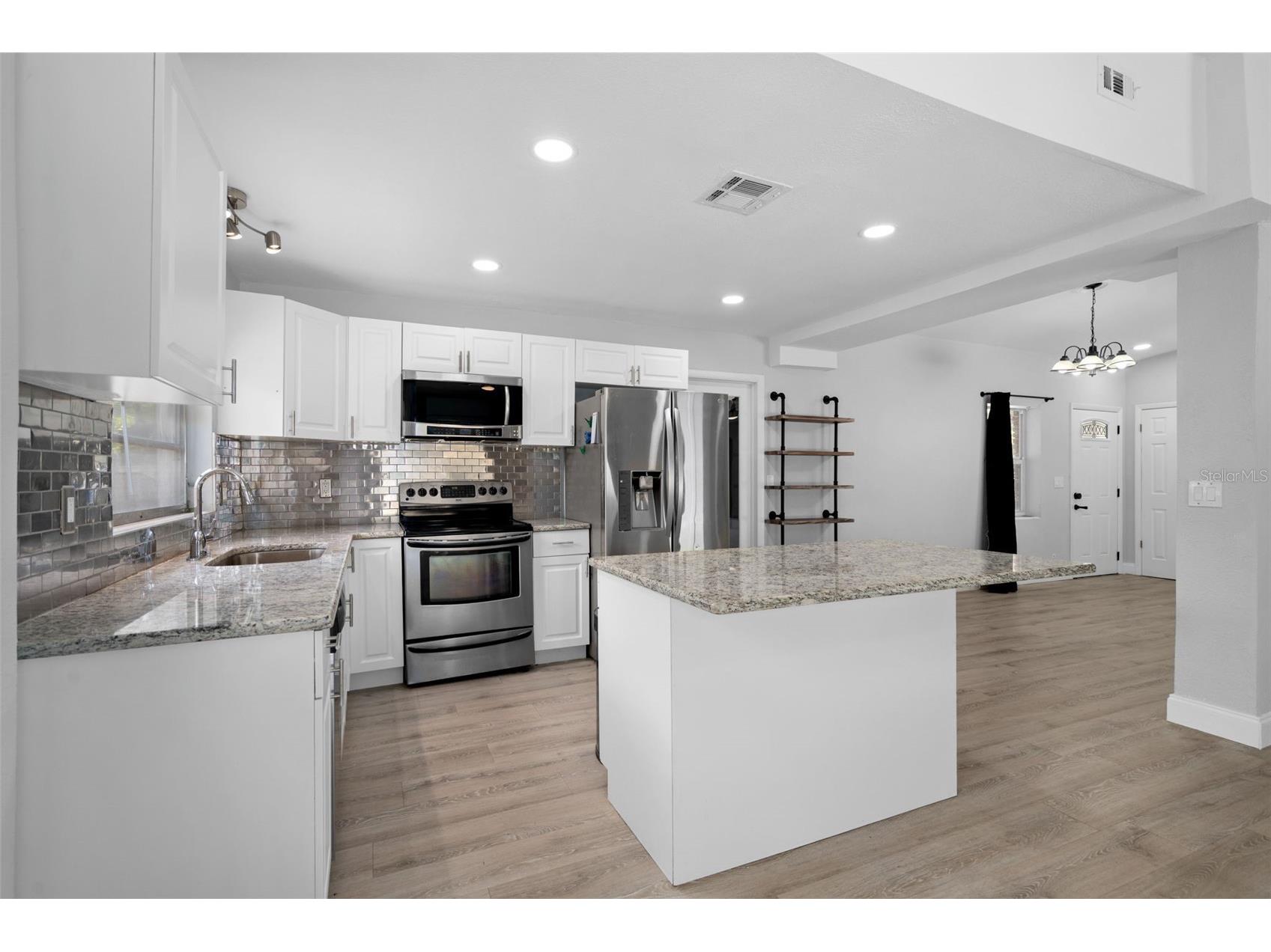 5837 Westbury Drive Orlando FL 32808 O6400134 image11