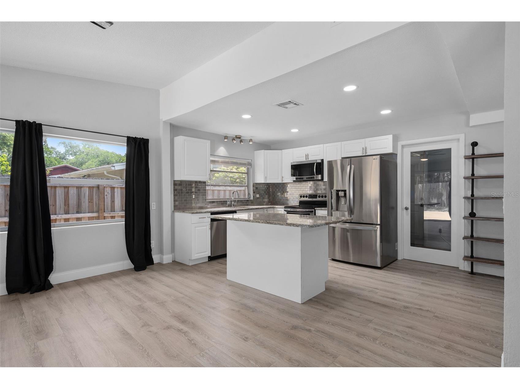 5837 Westbury Drive Orlando FL 32808 O6400134 image9