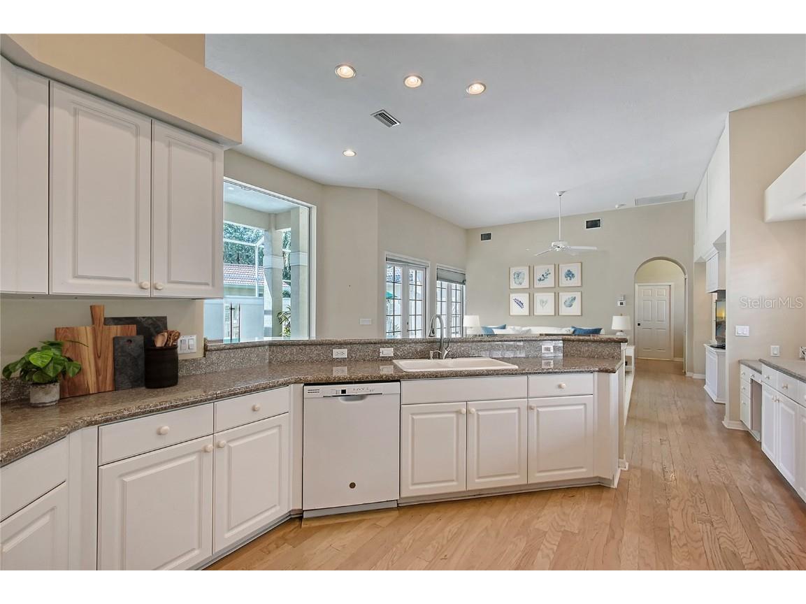 5839 Los Verdes Court Bradenton FL 34210 A4655702 image11