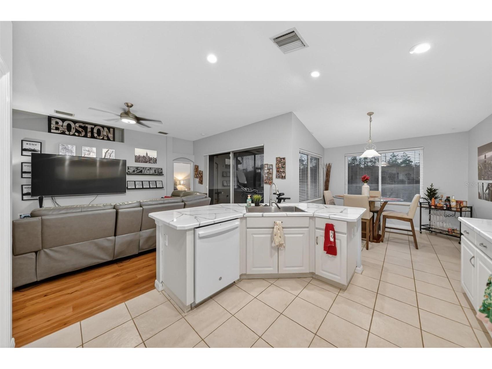 5839 Montford Drive Zephyrhills FL 33541 O6381563 image20