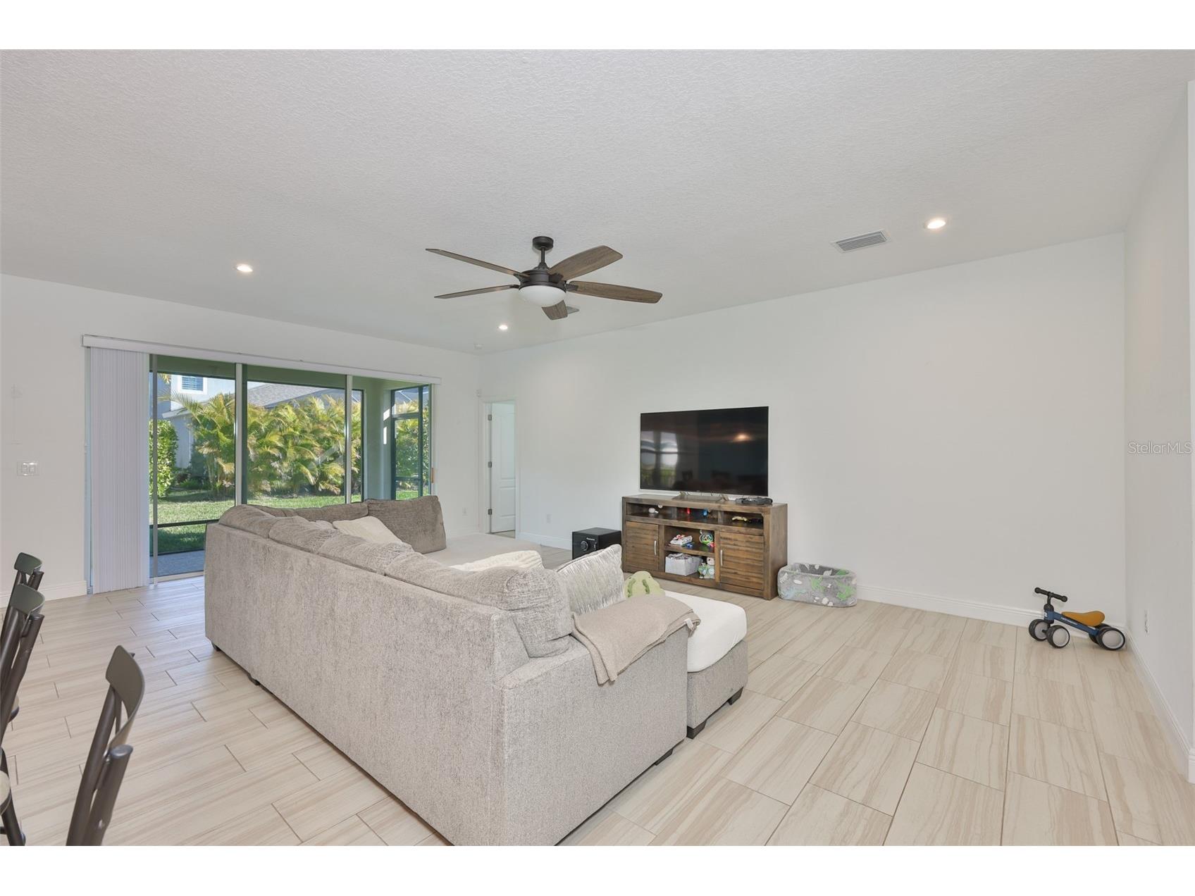 5839 Silver Sun Drive Apollo Beach FL 33572 TB8468237 image10