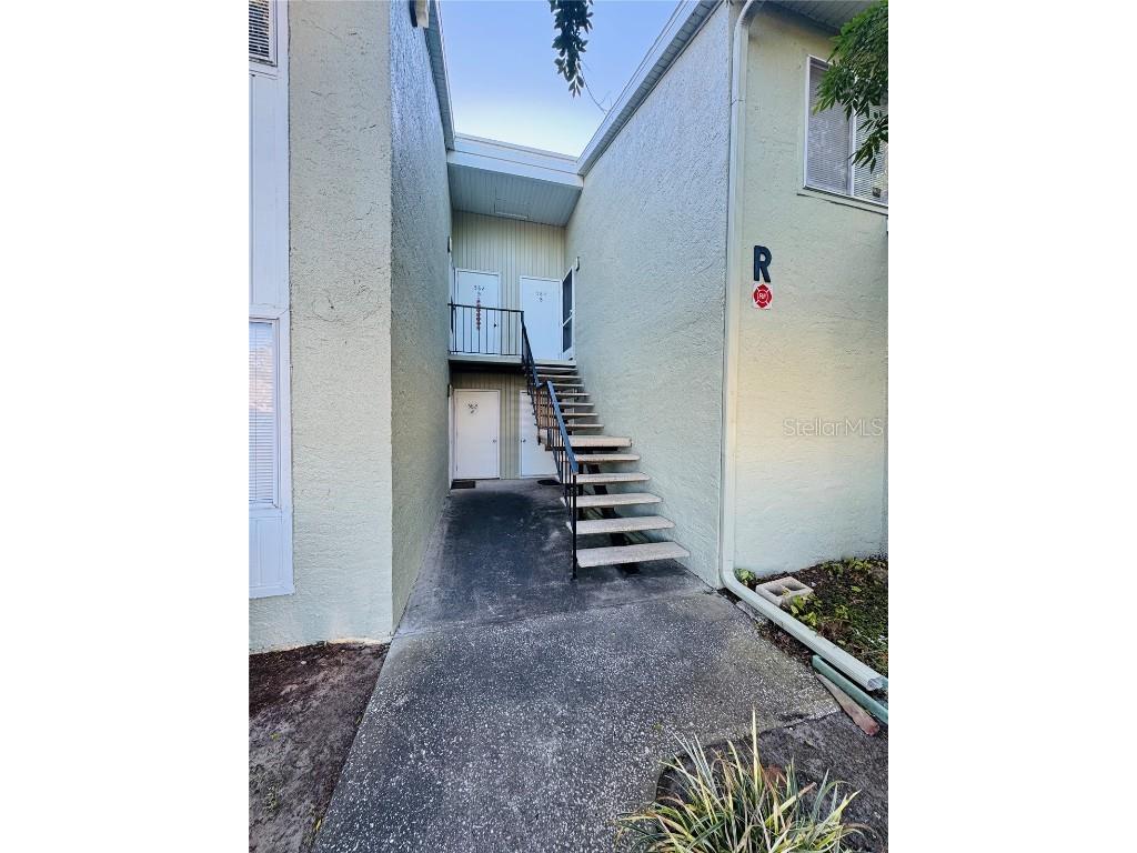 584 Bahia Circle #B Ocala FL 34472 OM697715 image1