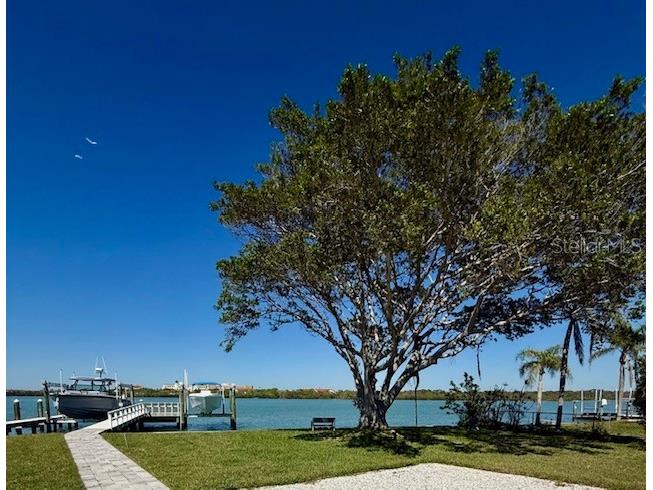 584 Crystal Drive Madeira Beach FL 33708 - BOCA CIEGA BAY G5110056 image3