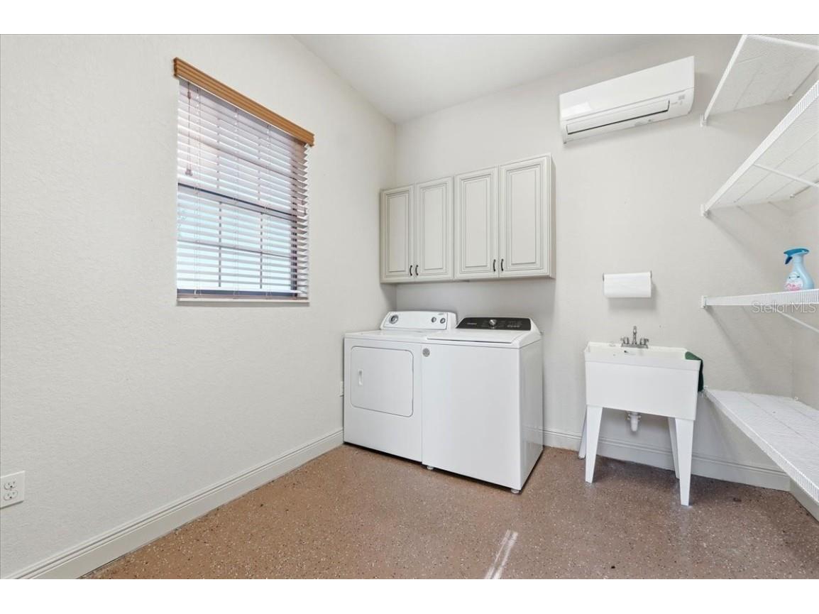 584 Meandering Way Polk City FL 33868 L4954218 image27