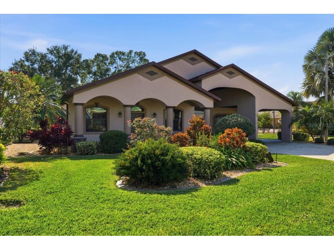 584 Meandering Way Polk City FL 33868 L4954218 image3