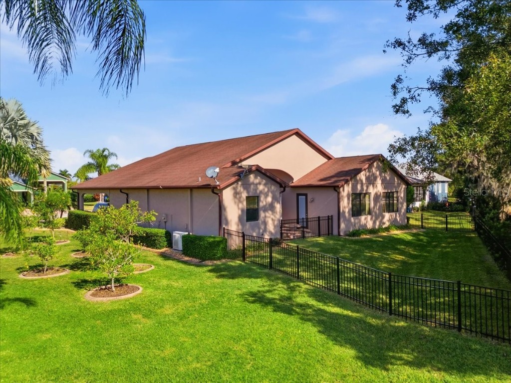 584 Meandering Way Polk City FL 33868 L4954218 image4