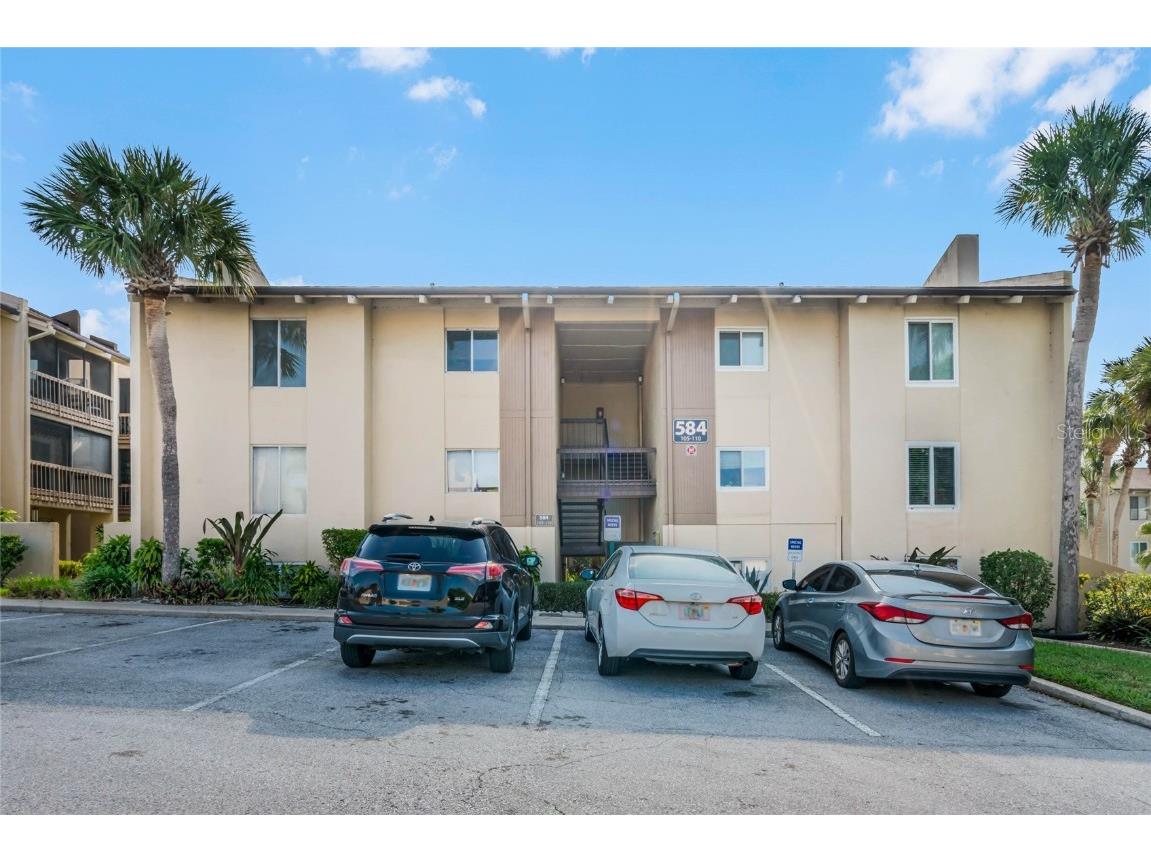 584 Orange Drive #110 Altamonte Springs FL 32701 - LAKE ORIENTA O6138367 image1