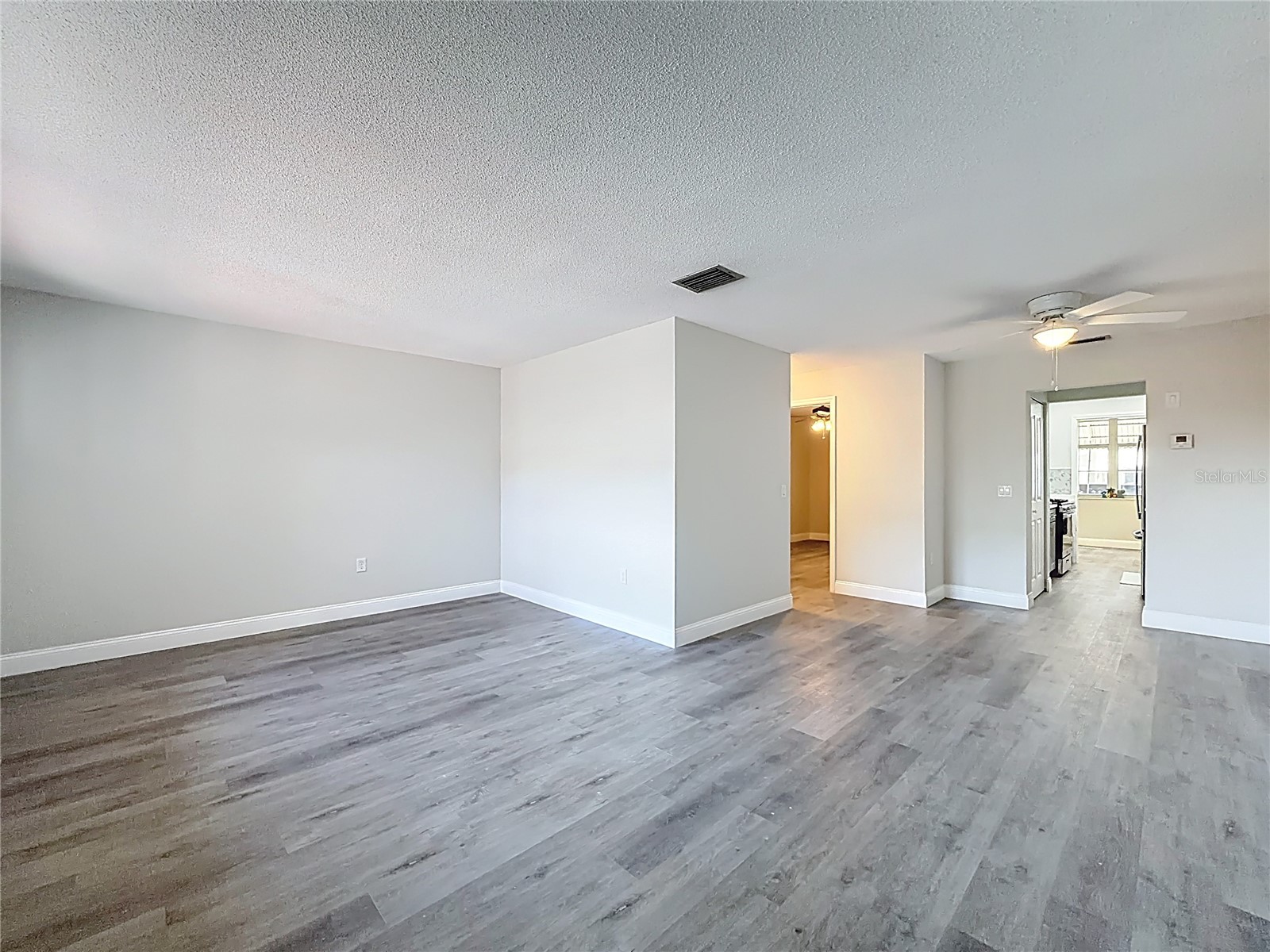 5840 30th Avenue S #106 Gulfport FL 33707 - BOCA CIEGA BAY TB8497112 image3