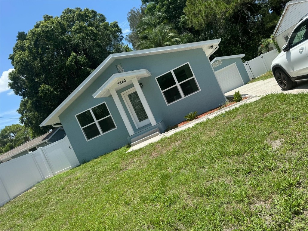 5840 62nd Street N Saint Petersburg FL 33709 T3507016 image1