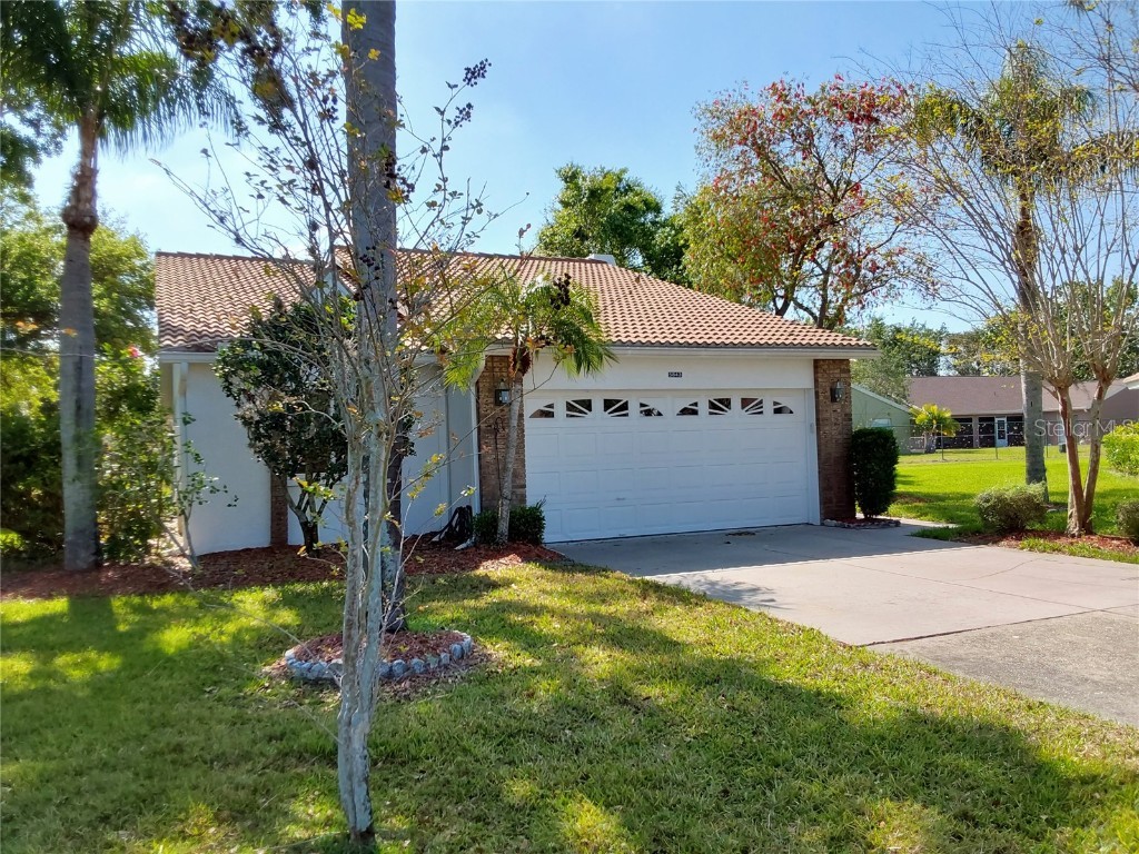 5843 Garden Lakes Drive Bradenton FL 34203 A4563218 image1