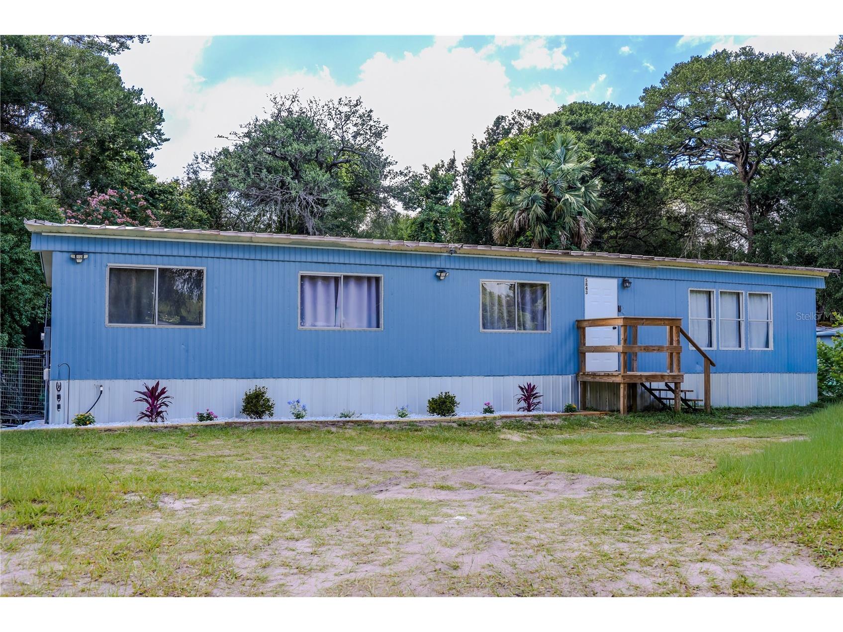 5843 NE 167th Avenue Silver Springs FL 34488 OM726295 image1