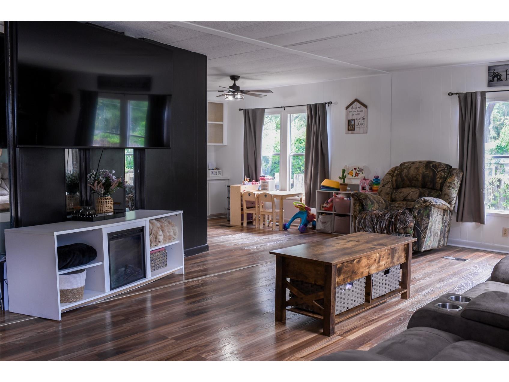 5843 NE 167th Avenue Silver Springs FL 34488 OM726295 image3