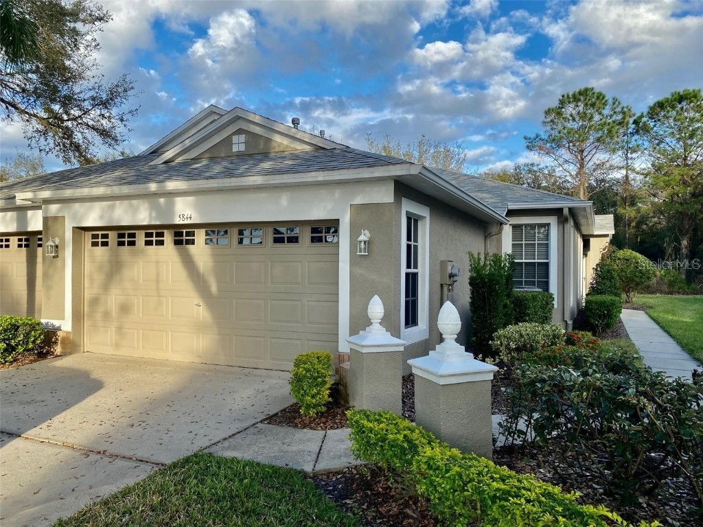 5844 Heronpark Place Lithia FL 33547 T3501865 image1