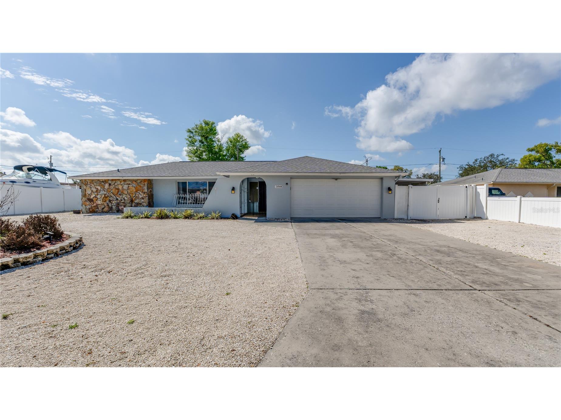 5844 Riddle Road Holiday FL 34690 TB8487412 image1