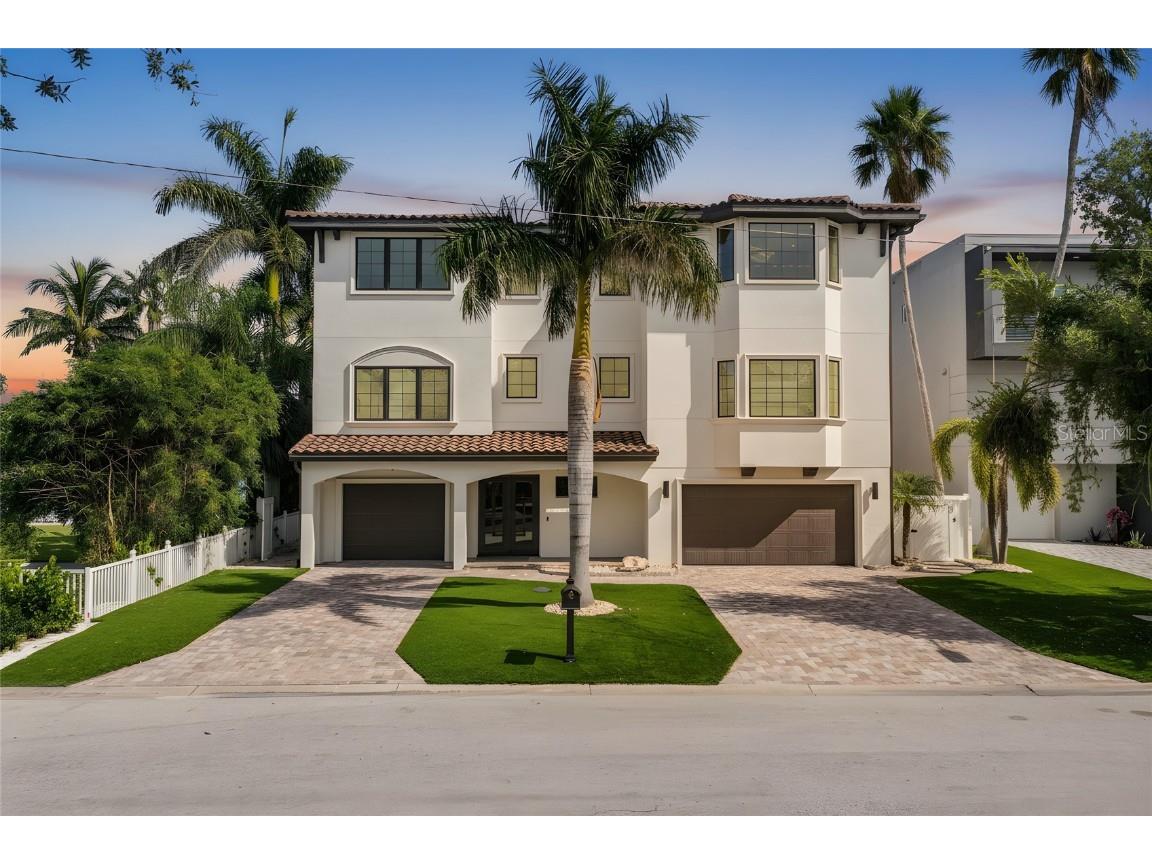 5845 Bahia Way S. Way W Saint Pete Beach FL 33706 - BOCA CIEGA BAY L4956297 image1