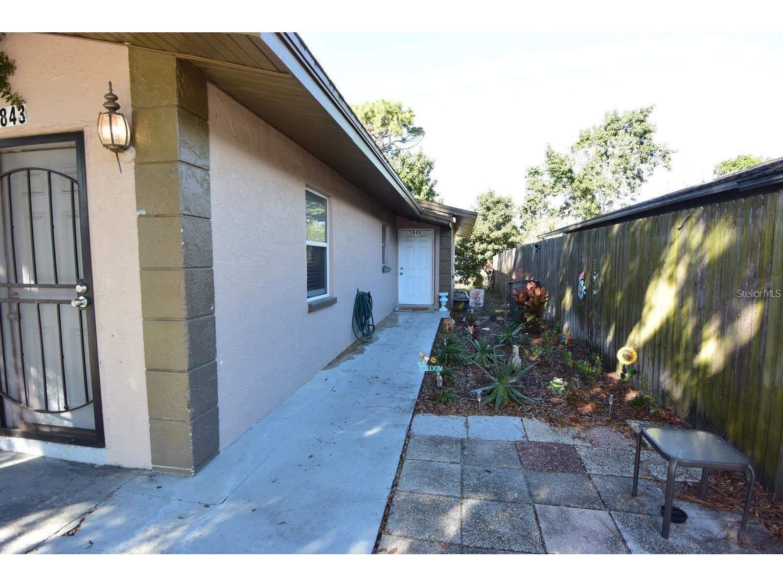 5845 Elm Street New Port Richey FL 34652 L4961349 image4