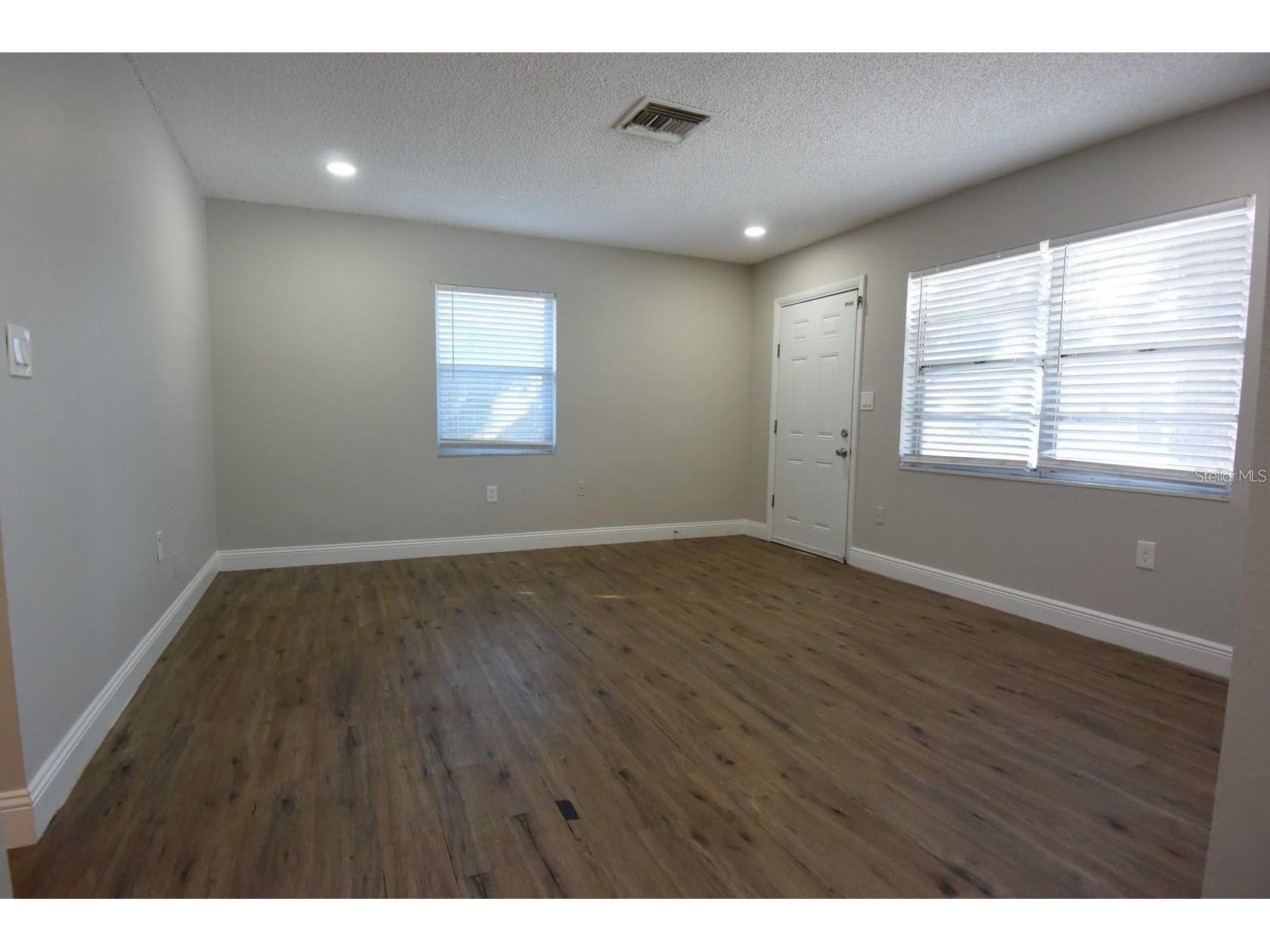 5845 Elm Street New Port Richey FL 34652 L4961349 image5