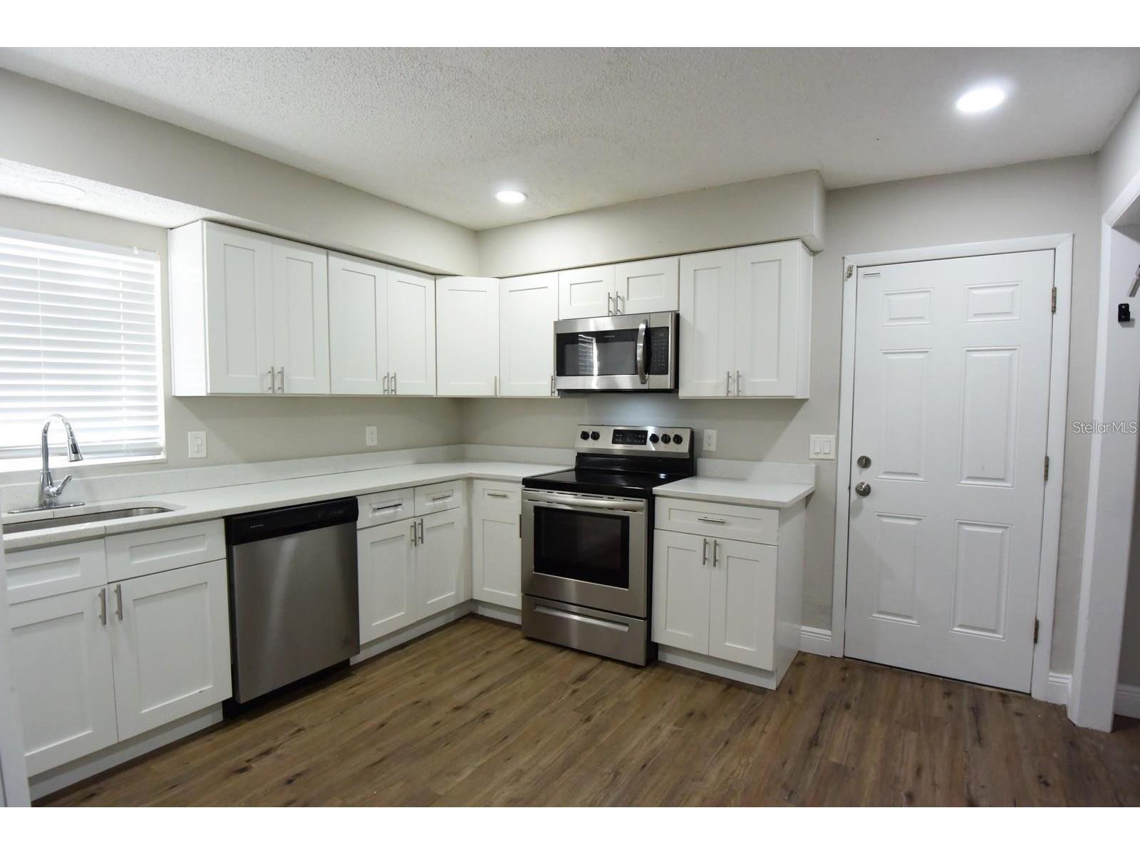 5845 Elm Street New Port Richey FL 34652 L4961349 image7