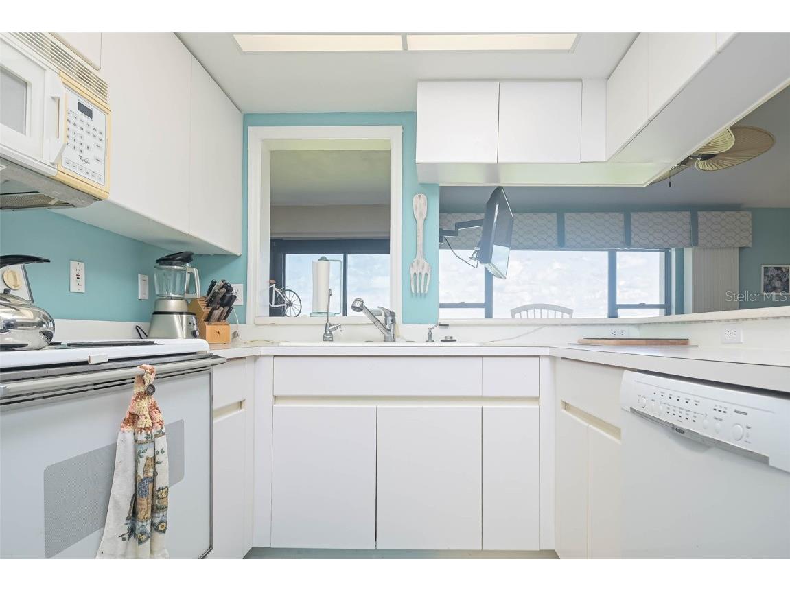 5845 Trailwinds Drive #531 Fort Myers FL 33907 O6342247 image7