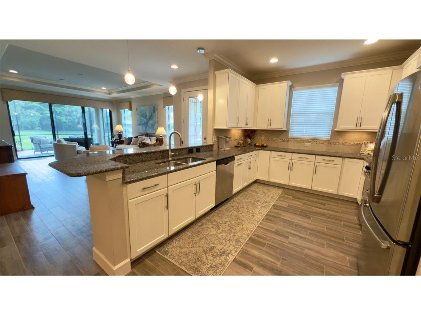 5846 Cavano Drive Sarasota FL 34231 A4671228 image9