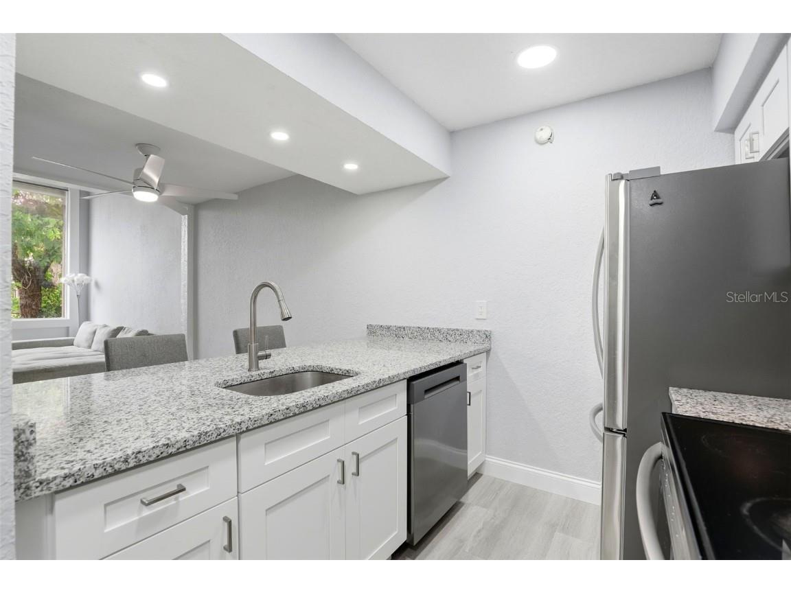 5846 Peregrine #B12 Orlando FL 32819 O6368369 image5