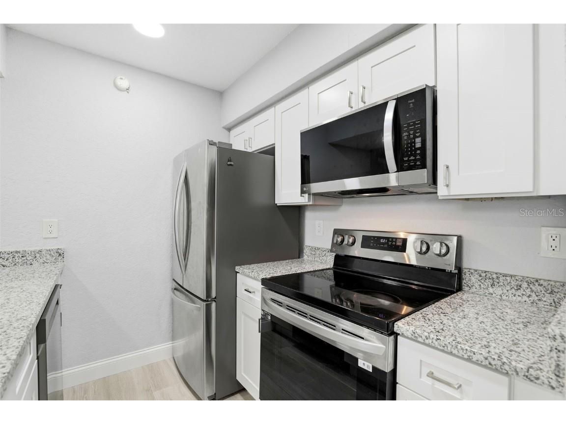 5846 Peregrine #B12 Orlando FL 32819 O6368369 image8