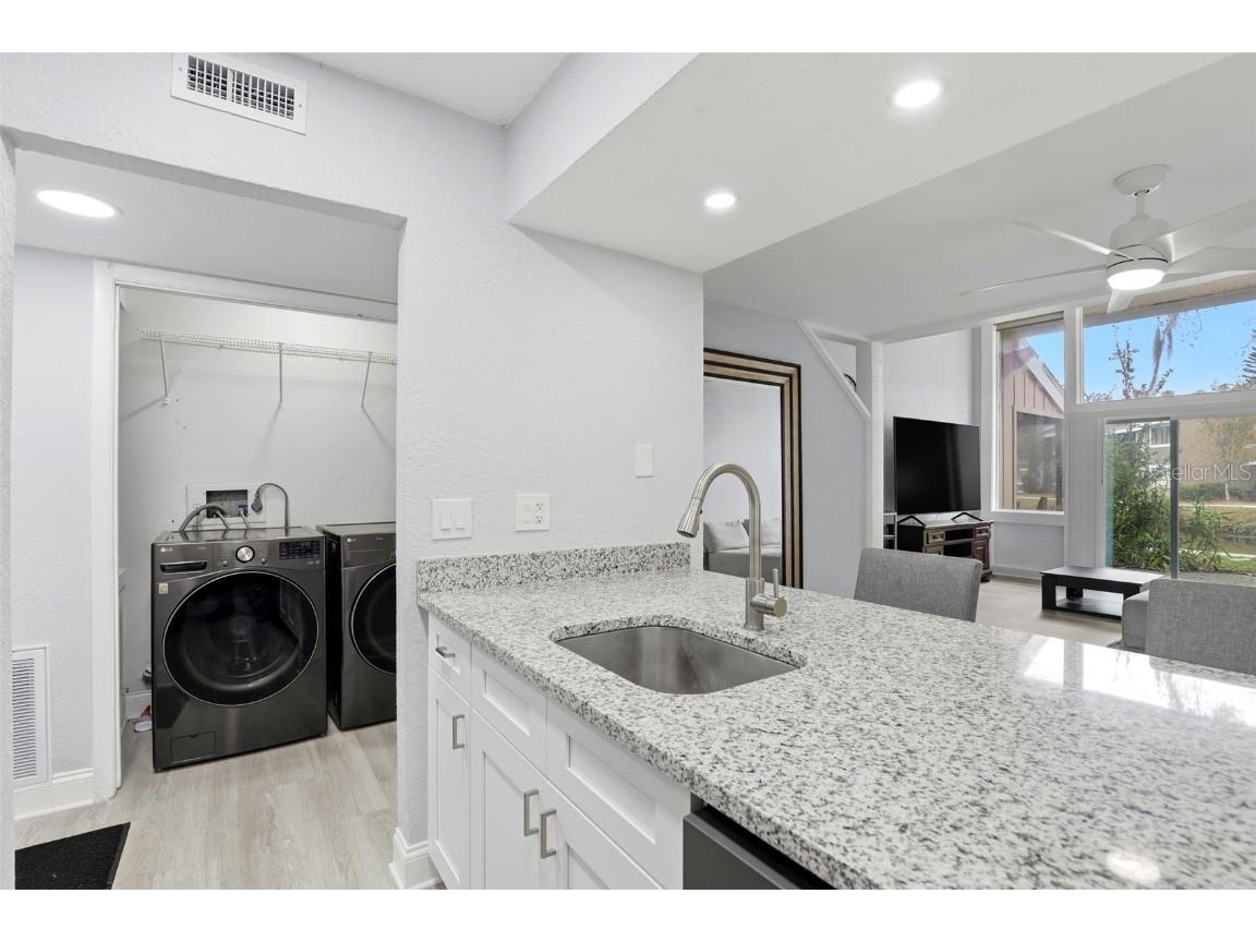 5846 Peregrine #B12 Orlando FL 32819 O6368369 image9