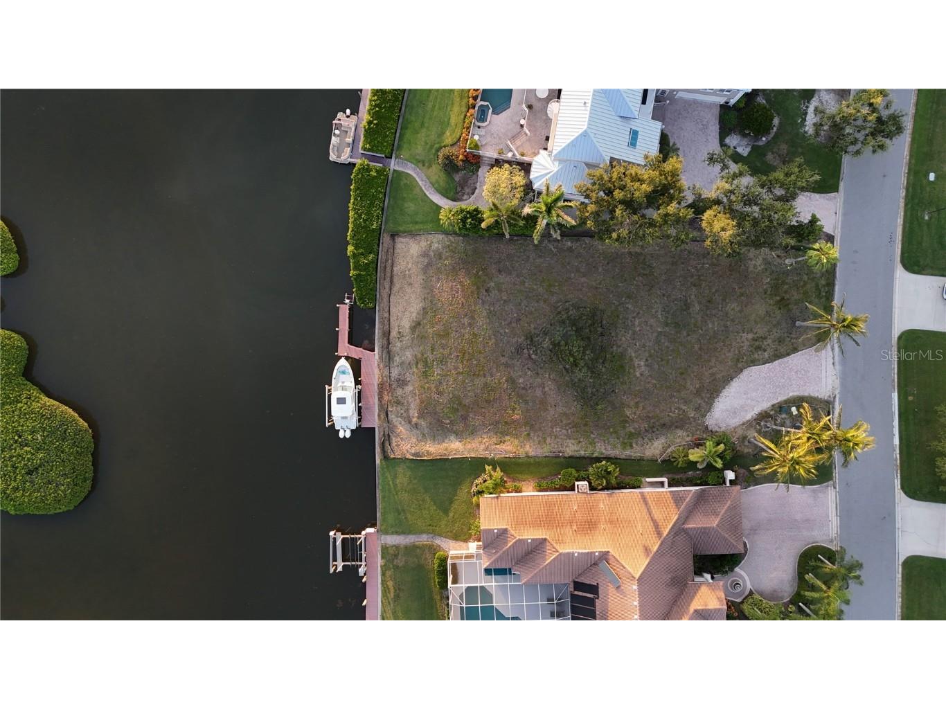 5848 Tidewood Avenue Sarasota FL 34231 A4661575 image6