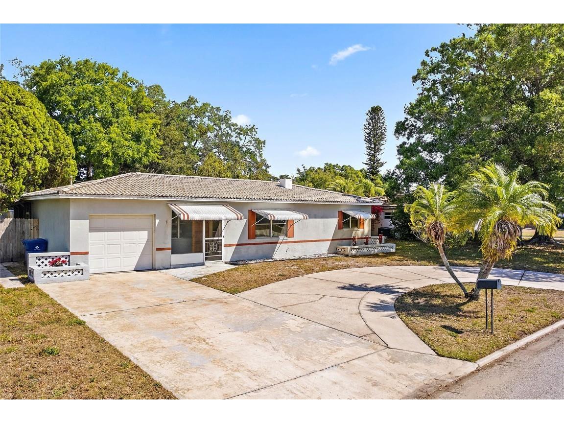 5849 44th Avenue N Saint Petersburg FL 33709 U8194555 image1
