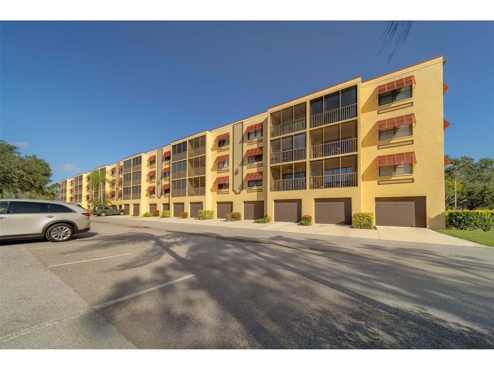 5849 Park Street N #404 Saint Petersburg FL 33709 TB8451192 image1
