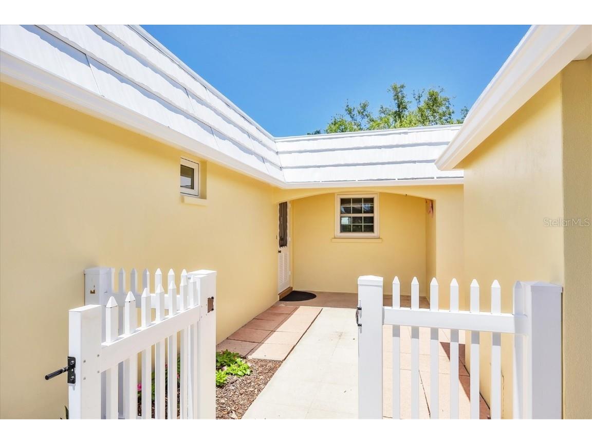 5849 Tidewood Avenue #12 Sarasota FL 34231 A4653430 image25