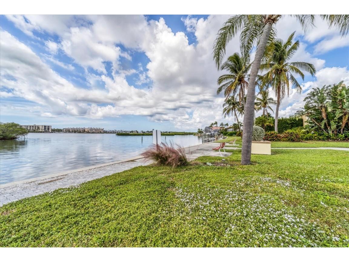 5849 Tidewood Avenue #12 Sarasota FL 34231 A4653430 image36