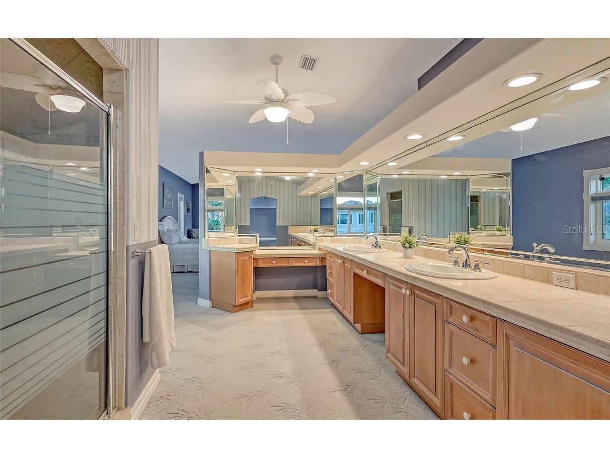 585 Gunwale Lane Longboat Key FL 34228 A4657691 image58