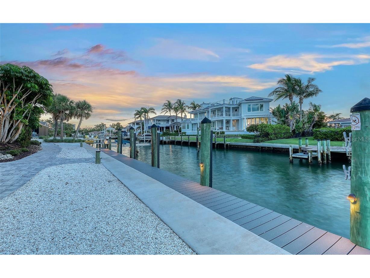 585 Gunwale Lane Longboat Key FL 34228 A4657691 image9