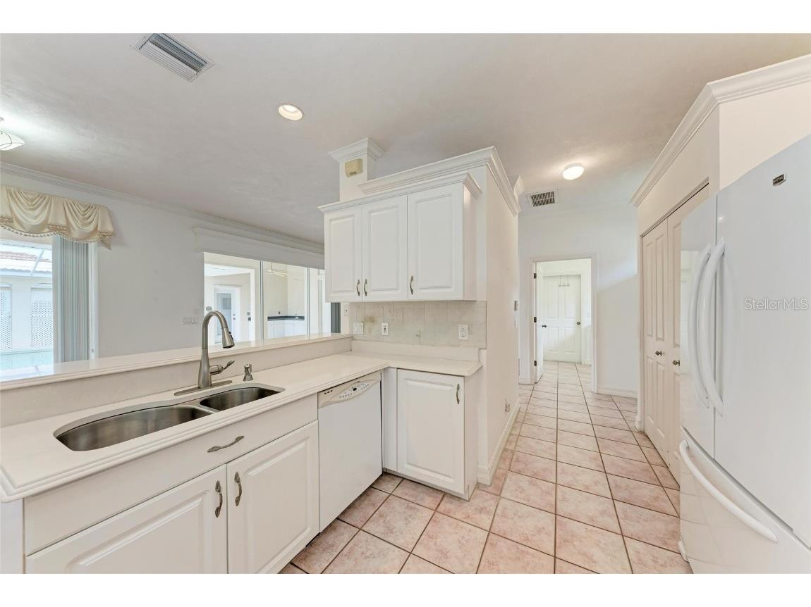 585 Khyber Lane Venice FL 34293 A4651065 image14