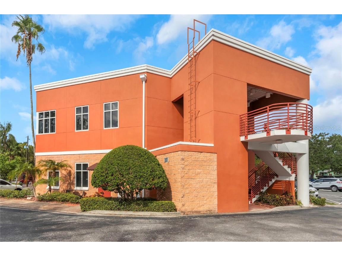 585 Main Street #A Dunedin FL 34698 U8184360 image1