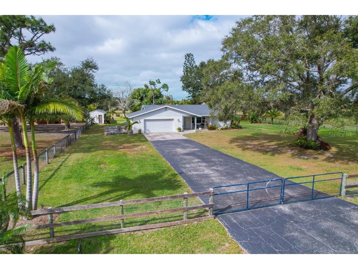 585 Palomino Trail Englewood FL 34223 D6134661 image1