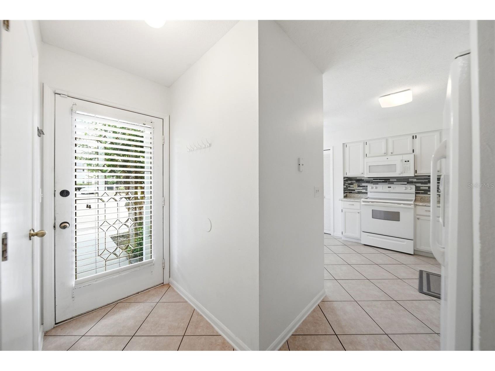 585 Shadow Glenn Place Winter Springs FL 32708 O6404267 image3