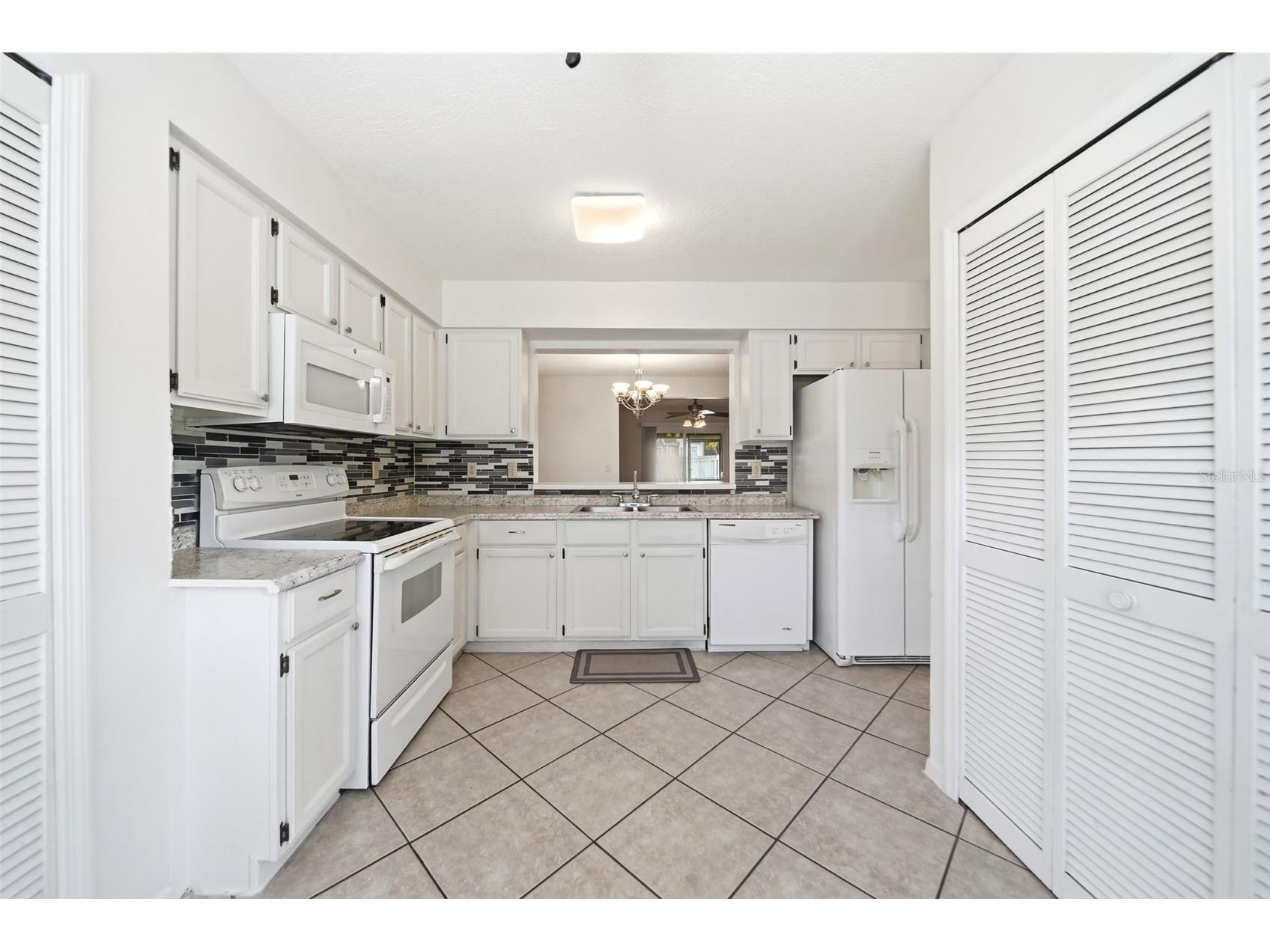 585 Shadow Glenn Place Winter Springs FL 32708 O6404267 image9