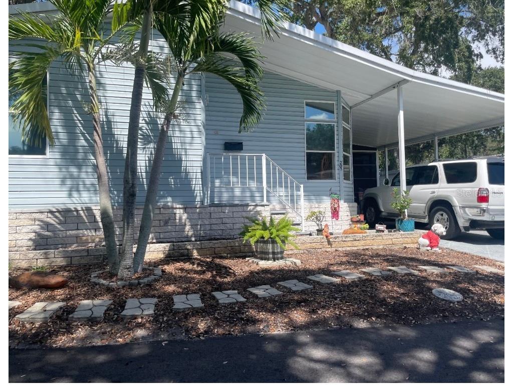 585 Sky Harbor Drive #207 Clearwater FL 33759 J966019 image1