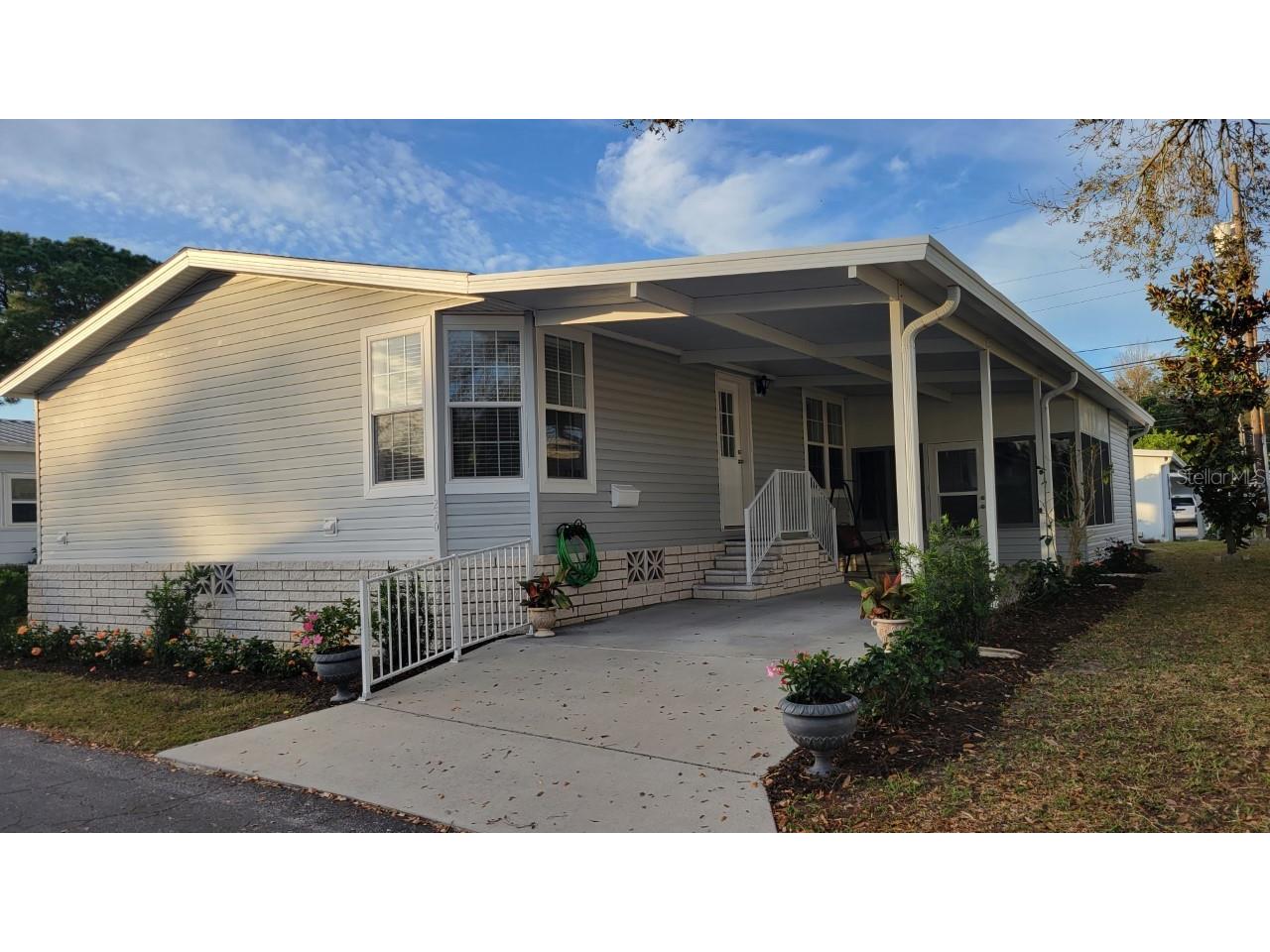 585 Sky Harbor Drive #220 Clearwater FL 33759 T3429298 image1