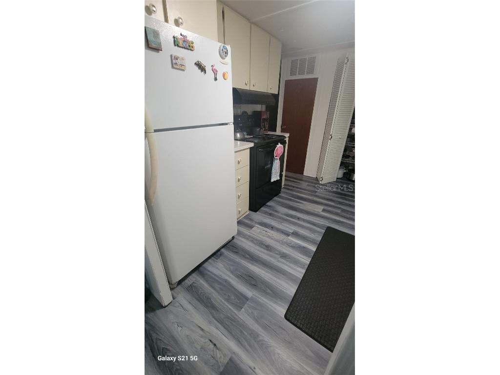 585 Sky Harbor Drive #230 Clearwater FL 33759 TB8424842 image21